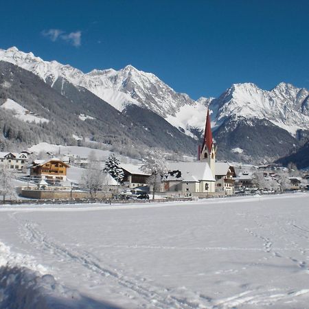 Hotel Messnerwirt Anterselva di Mezzo Buitenkant foto