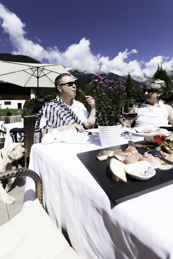 Hotel Messnerwirt Anterselva di Mezzo Buitenkant foto